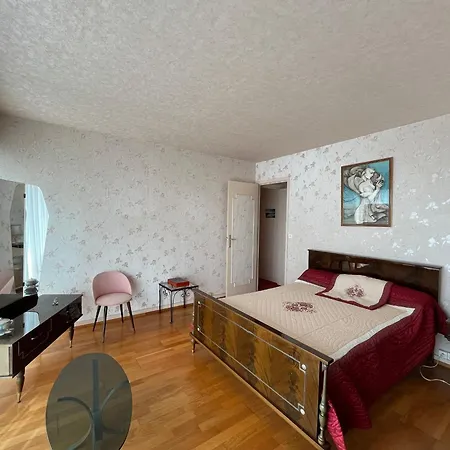 Apartment Spacieux Avec Vue Imprenable, Parking Prive - Fr-1-319-374 *
