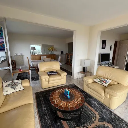 Apartment Spacieux Avec Vue Imprenable, Parking Prive - Fr-1-319-374