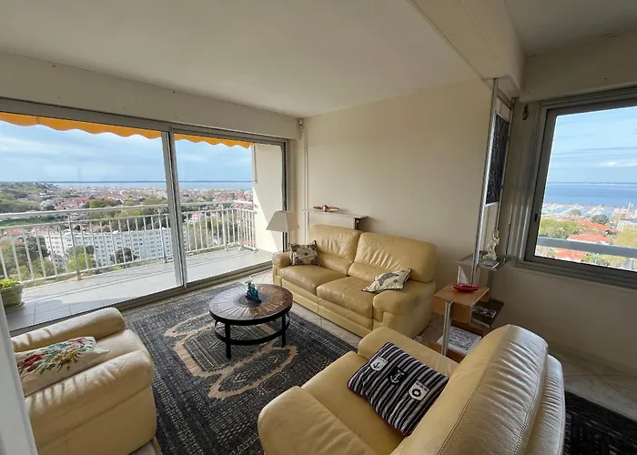 Apartman Spacieux Avec Vue Imprenable, Parking Prive - Fr-1-319-374 *